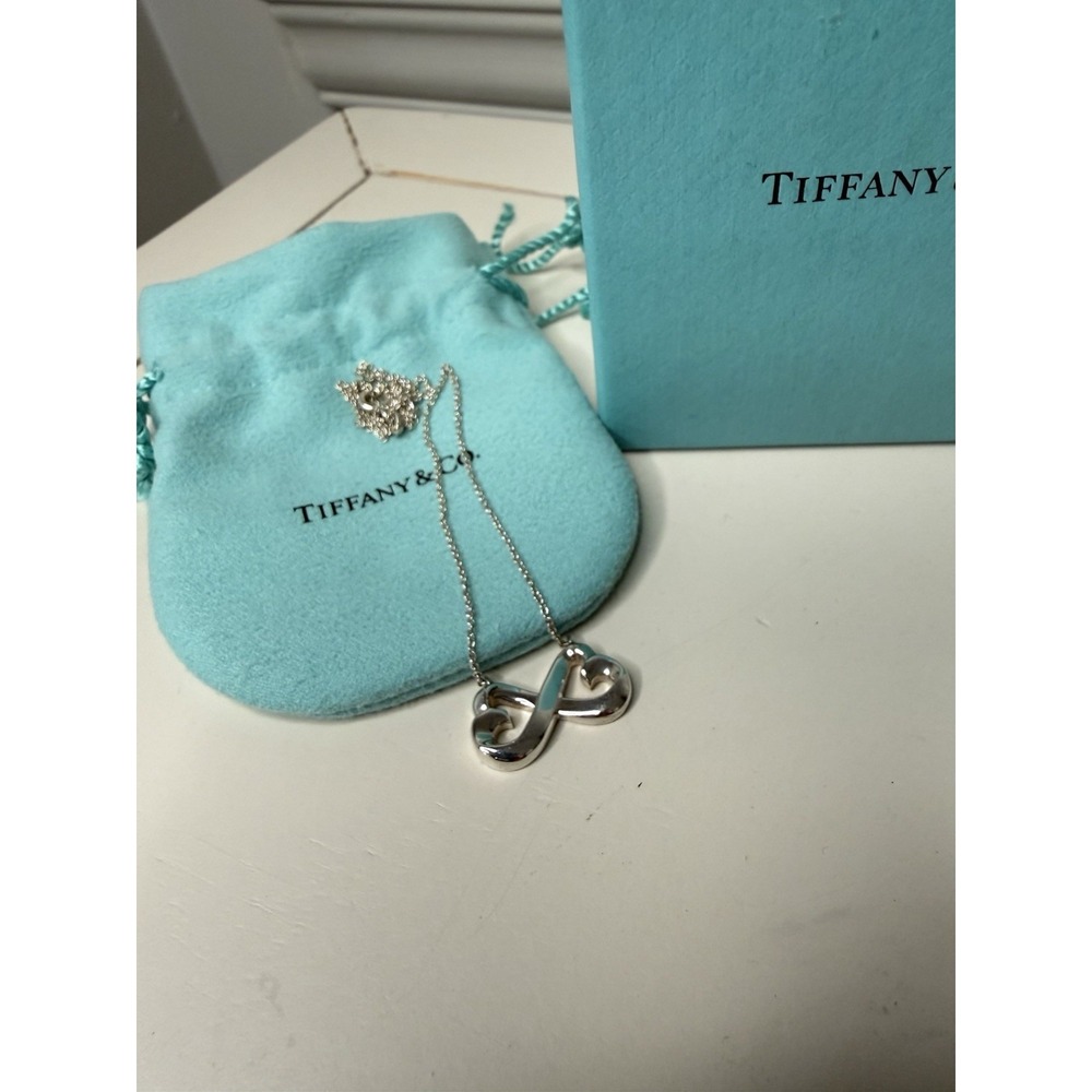 Tiffany & Co. Infinity Heart Sterling Silver Pendant Necklace Cable Chain